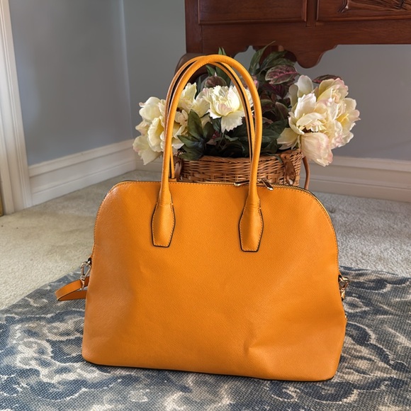 H & M Crosshatch Vegan Leather Handle Bag with Straps - Picture 10 of 10